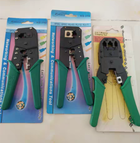 网线压线钳和测试仪全新的网络压线钳，网线，...