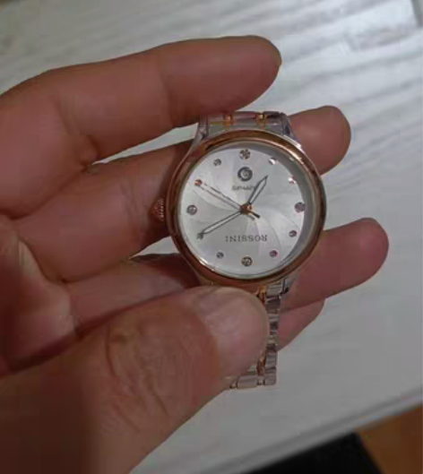 包邮罗西尼,情人节送的,女款。盒子都在。带...