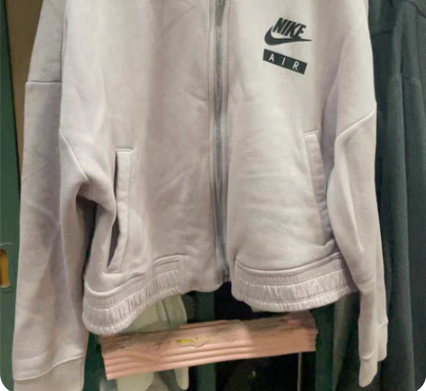 耐克网球秋冬外套 感兴趣的话点“我想要”和...