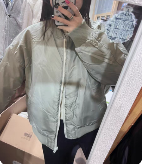 棒球夹克棉服 两面穿另一面白色 穿过两次 ...