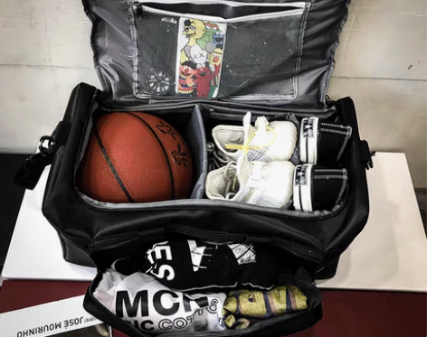 转卖篮球包训练包男斜挎多功能大容量手提包运...