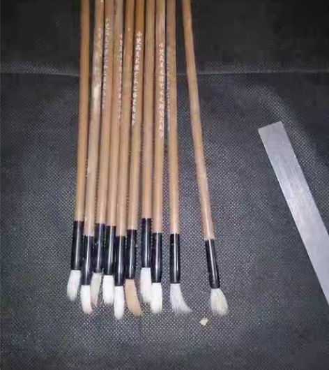包邮毛笔十支。都是小号的。打包出。标价即卖...