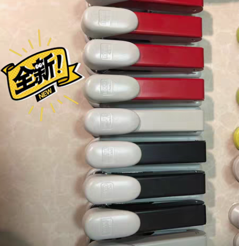 订书机特价、10元一个、要的打包一起、单个...