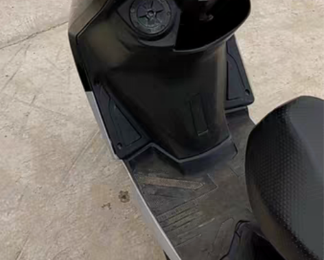 新到22年立雅150踏板 带遥控启动，六千...