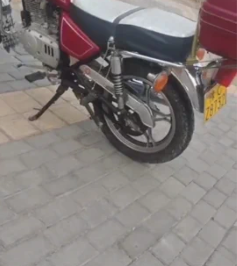 包邮铃木GN125太子摩托车,精品车况动力...