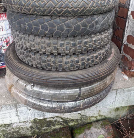 摩托车轮胎  2.75-18     2....