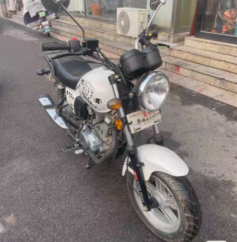 银钢迷你150车好，2000公里实表，手续...