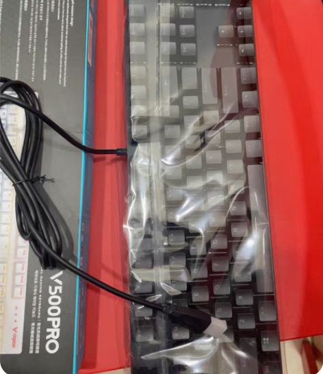 全新v500pro雷柏机械键盘 感兴趣的话...