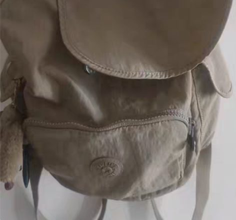 kipling双肩包 京东购入，买了好久了...