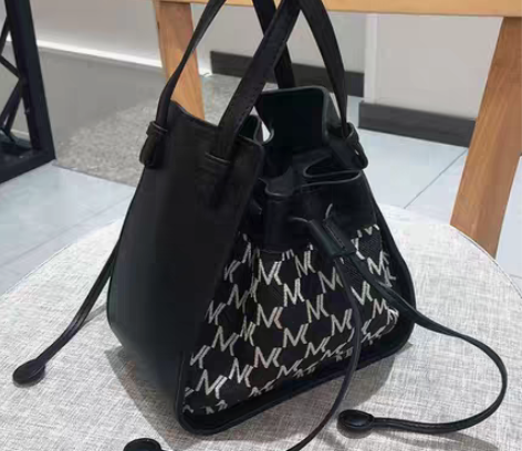 包邮迷你吊床包女手提包超Q可爱时尚百搭单肩...