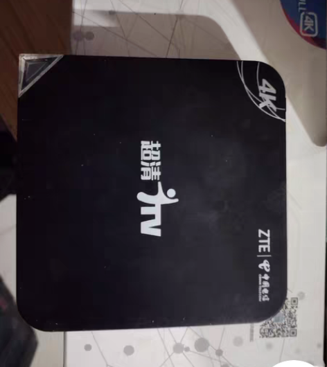 电信版机顶盒不会刷机 当废品处理明显使用痕...