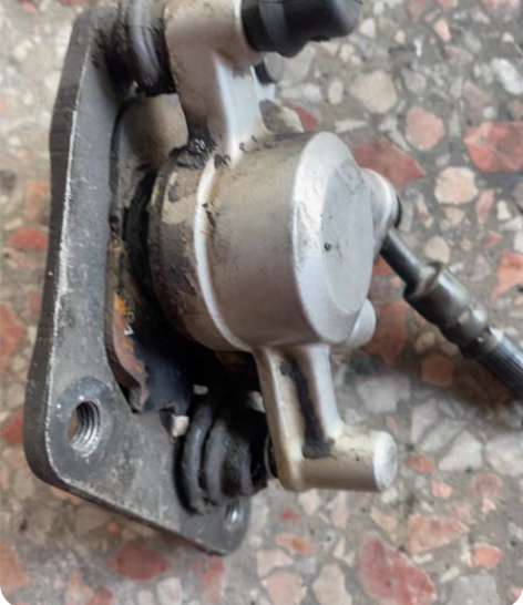 可能是飞智或者天剑150的刹车泵，40出 ...