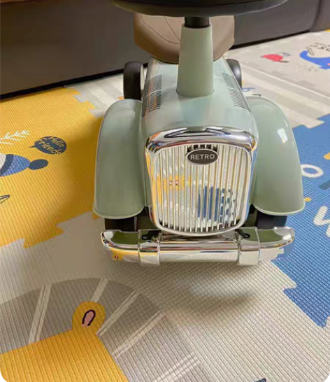 新爆款孩童复古滑行车防侧翻静音轮滑行玩具1...