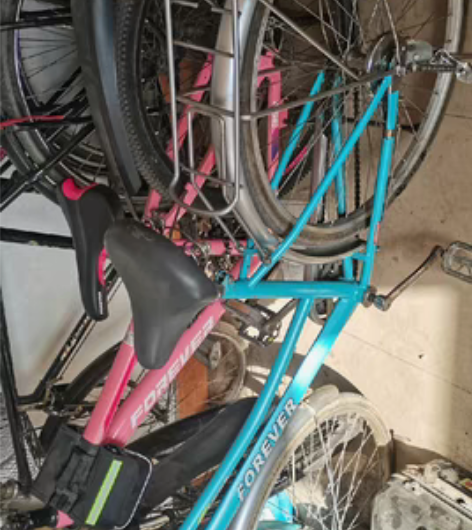 永久自行车，七成新是足足的，没有任何暗病，...