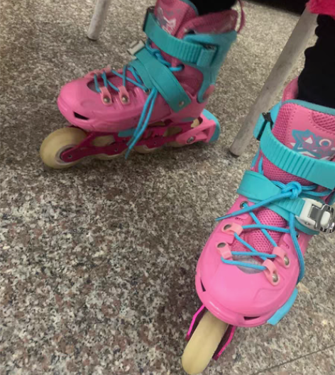 包邮轮滑鞋 感兴趣的话点“我想要”和我私聊...