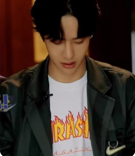 包邮王一博同款THRASHER FLAME...