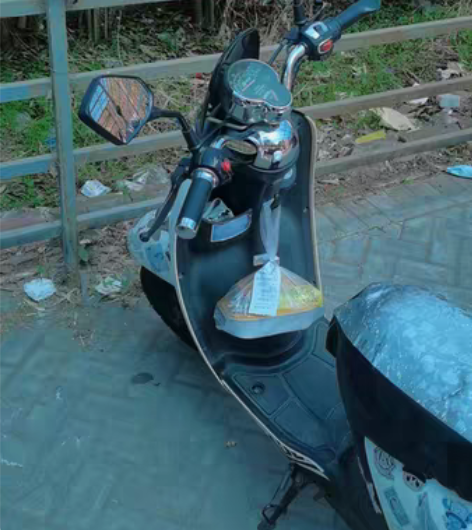 不议价  讲价的别来 雅迪电动车  软硬牌...