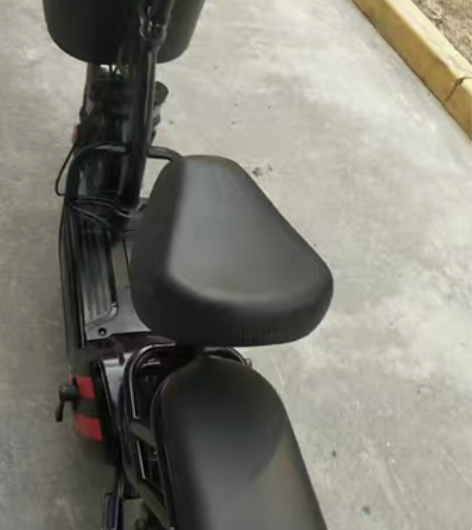 转让雅迪电动车一辆4812电池能跑二十多到...