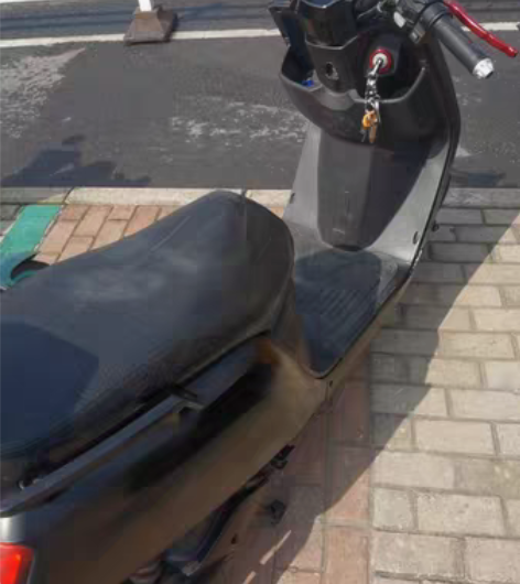 包邮电动车72v20A，电机1200W续航...