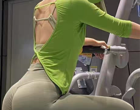 转卖健身上衣女子运动美背七分袖莫代尔蜜桃瑜...