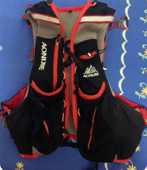 包邮奥尼捷越野跑步背包双肩男女超轻透气户外...