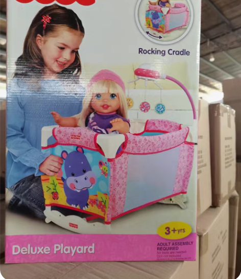 绝版老货，费雪娃娃床过家家玩具 感兴趣的话...