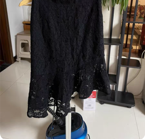 包邮尚都比拉 新款包臀裙中腰优雅不规则荷叶...