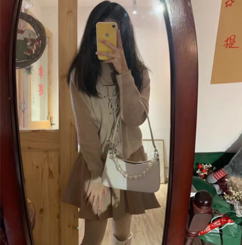 棕色百褶裙L码 买大了现出 感兴趣的话点“...