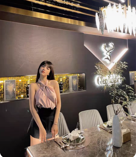 林悠家 花苞裙 s码 感兴趣的话点“我想要...