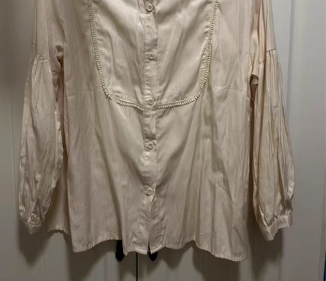 转卖杏色立领衬衫 M码+咖色百褶裙 L码 ...