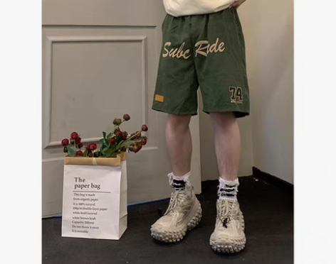 转卖NECOYEP字母印花运动短裤街头嘻哈...