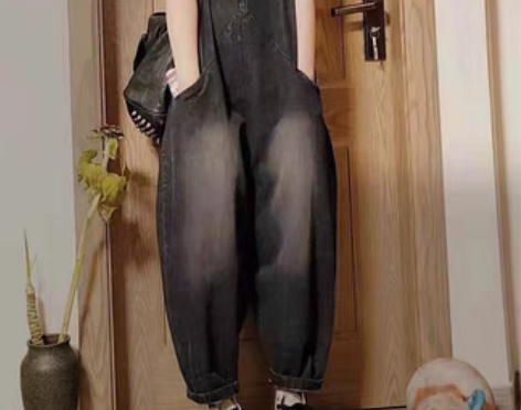 转卖牛仔背带裤春季新款牛仔裤大码宽松显瘦女...