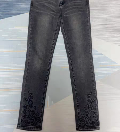 断舍离 商场买的 品牌：太平鸟 女牛仔铅笔...