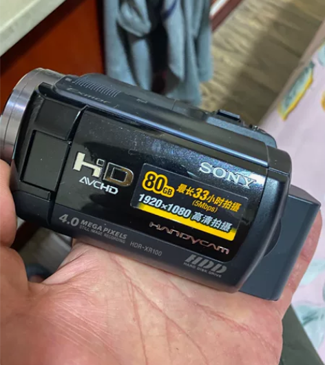 索尼hdr-xr100。成色相当新一手机。...