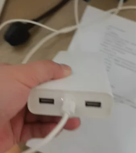 小米充电宝。淘汰下来的。可以自提。快递发不...