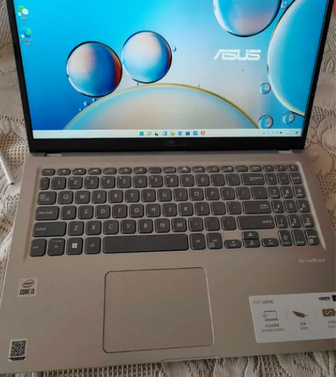 华硕vivobook15，京东购买一个礼拜...