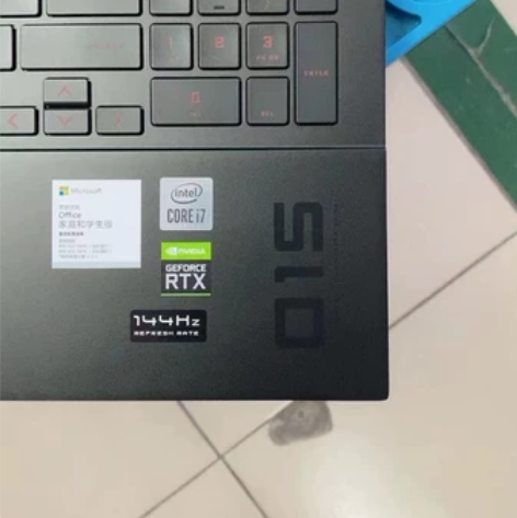 80台惠普暗影精灵6pro i7-1075...