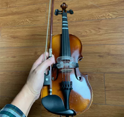 原价1600元的小提琴，几年前在北京的时候...