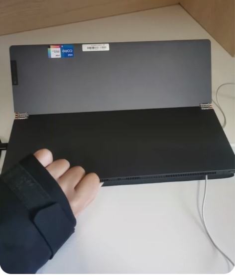 壹号本t1 16g+1t  12代i5，支...