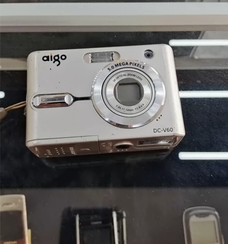 爱国者v60配件机有镜头按键板开机组件电池...