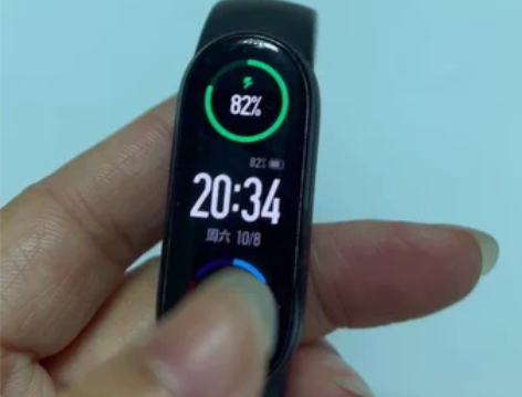 小米手环6 229购入 150包邮?轻微使...