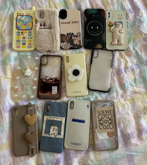 iphonexs手机壳，共13个，一起带走...