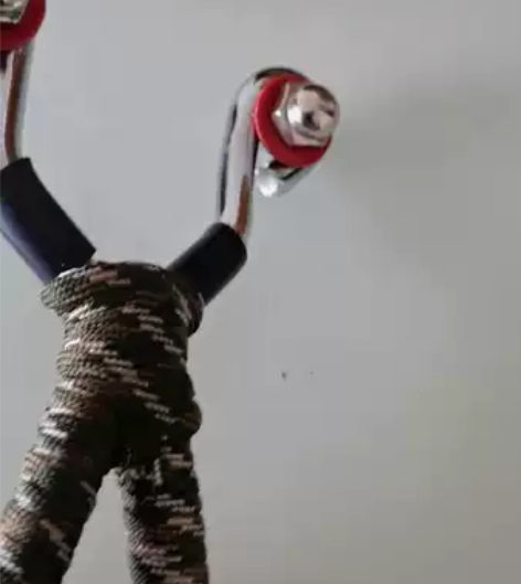 弹弓金属不清楚是否不锈钢还是电镀，外内98...