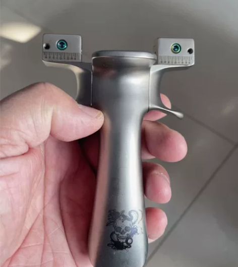 全钛合金大象手感王弹弓，外宽84撑头21，...