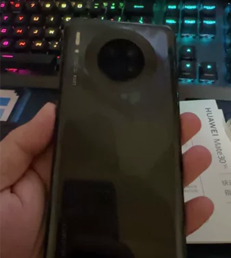 华为mate30 5g版8+128亮黑色，...