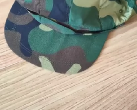 全新迷彩服一套，身高170左右能穿，40元...