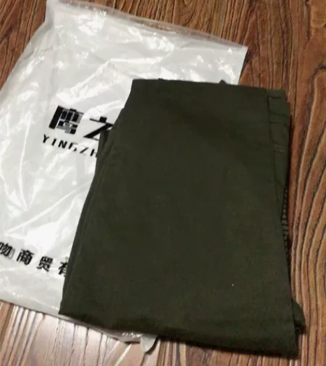 ?女迷彩军装修身显瘦三件套表演服 新旧程度...