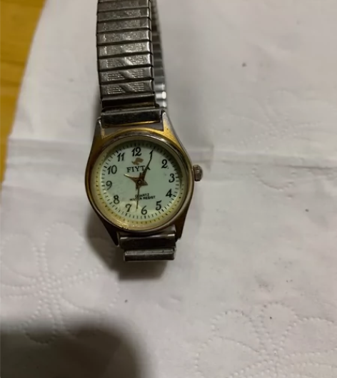 飞亚达手表，老表，电子表，正常运行 感兴趣...
