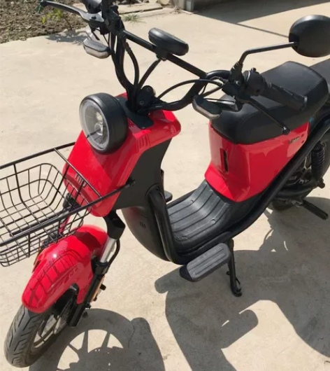 小牛电动车 u1都市版 红色闲置出，无磕碰...