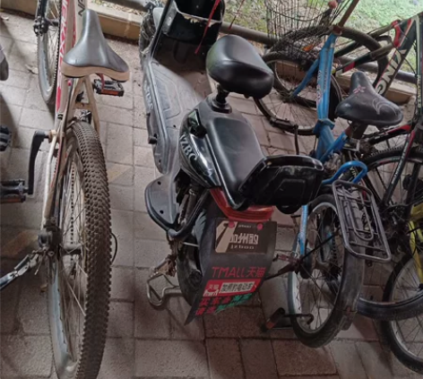 由于搬家，低价转让加州豹电动车一台 感兴趣...